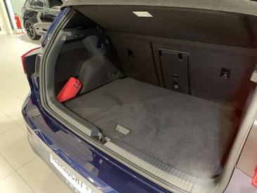 Volkswagen Golf GTI — photo 12