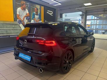 Volkswagen Golf GTI — photo 7