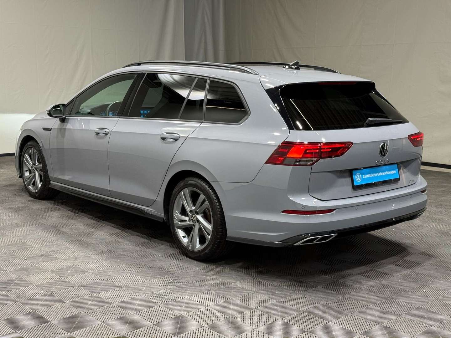 Volkswagen Golf Variant ETSI R-Line - 2023 - Joinsteer - #4