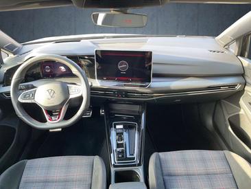 Volkswagen Golf GTI — photo 11