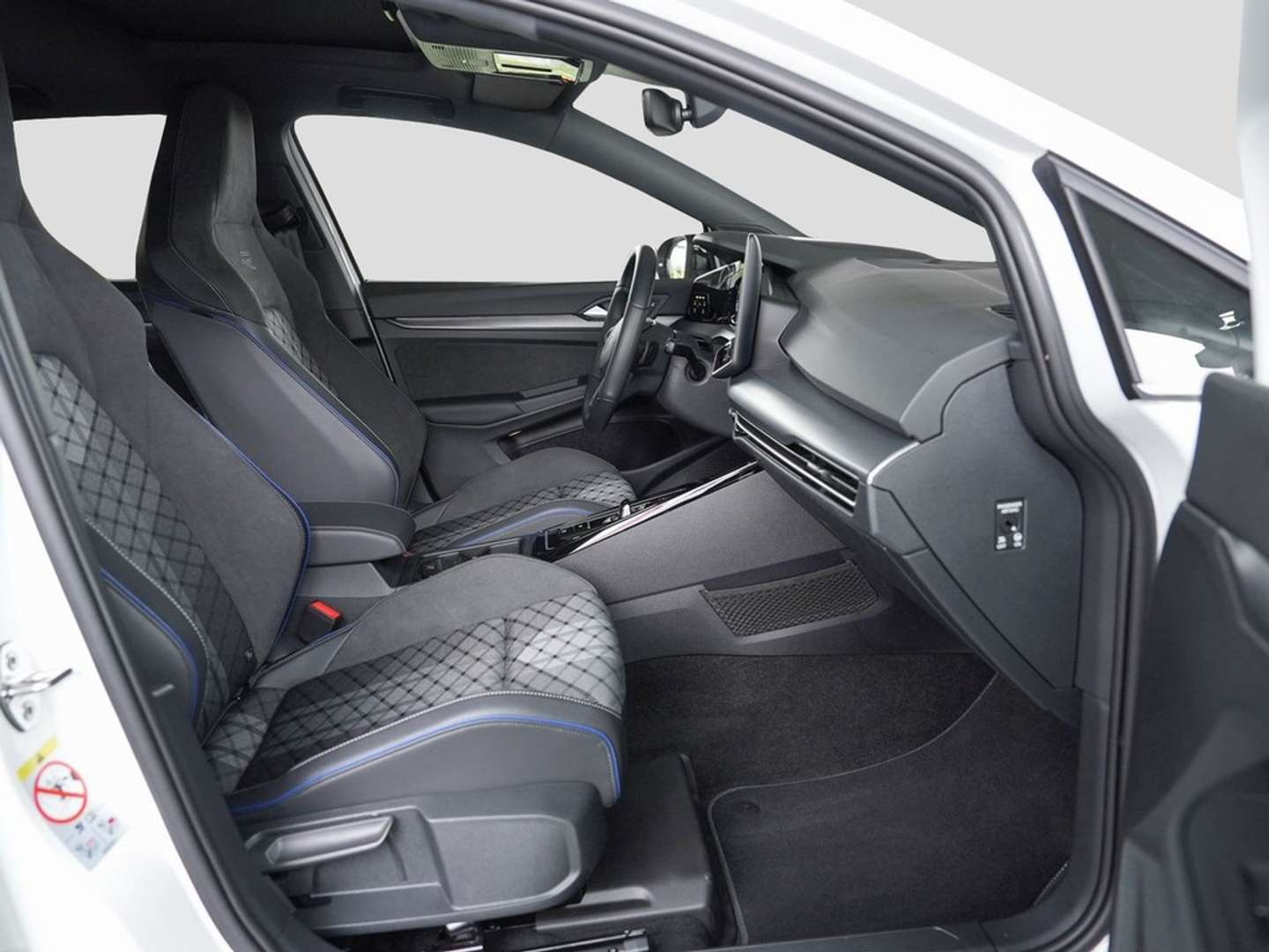 Volkswagen Golf ETSI R-Line Black-Style - 2025 - Joinsteer - #7