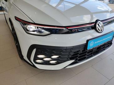 Volkswagen Golf GTI — photo 13