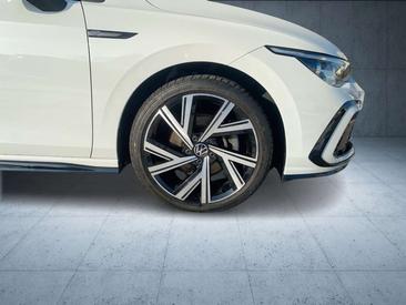 Volkswagen Golf R-Line — photo 6