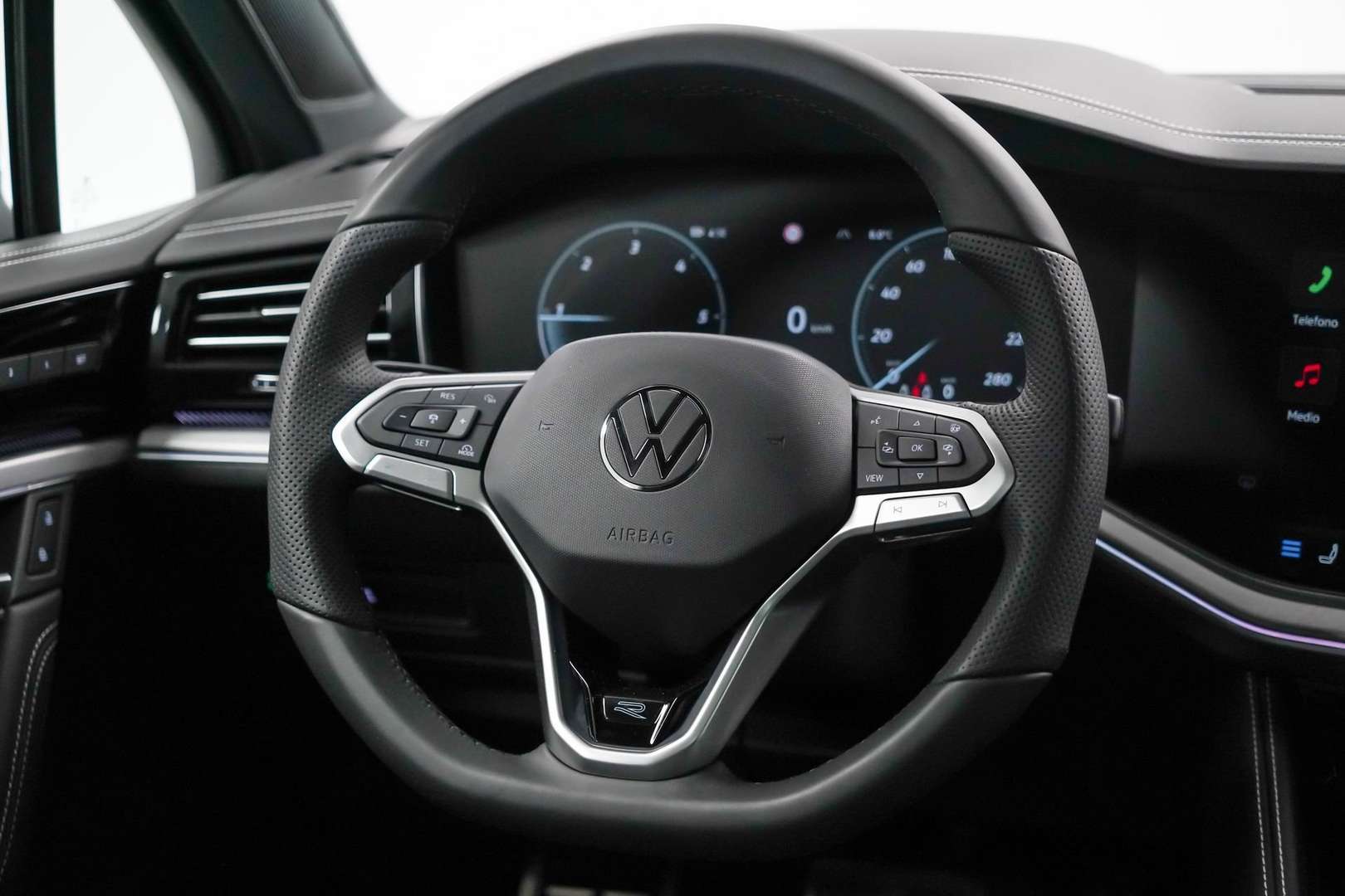Volkswagen Touareg TDI R-Line Final Edition - 2025 - Joinsteer - #13
