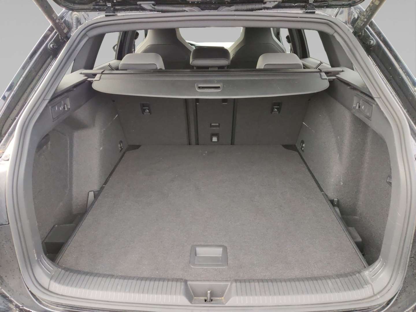 Volkswagen Golf TDI R-Line - 2023 - Joinsteer - #14