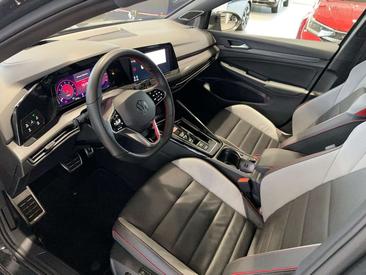 Volkswagen Golf GTI — photo 7