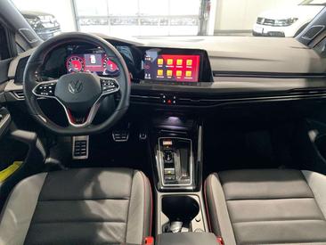 Volkswagen Golf GTI — photo 9