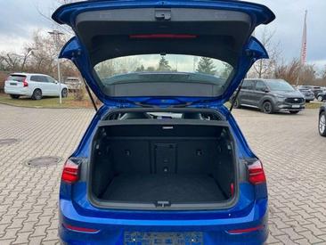 Volkswagen Golf R-Line — photo 6
