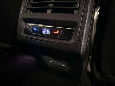 Volkswagen Golf GTI — photo 15