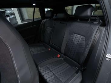 Volkswagen Golf ETSI R-Line — photo 7