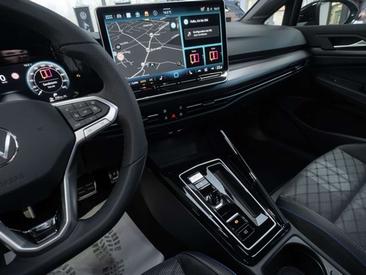 Volkswagen Golf ETSI R-Line — photo 13