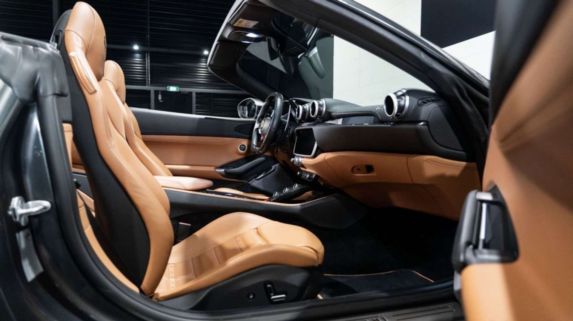 Ferrari Portofino - 2019 - Joinsteer - #10