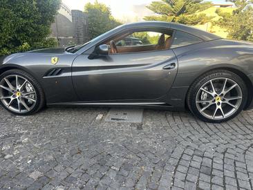 Ferrari California — photo 9