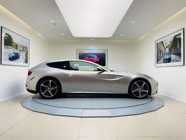 Ferrari FF — photo 6