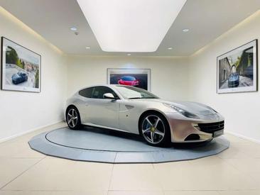 Ferrari FF — photo 7