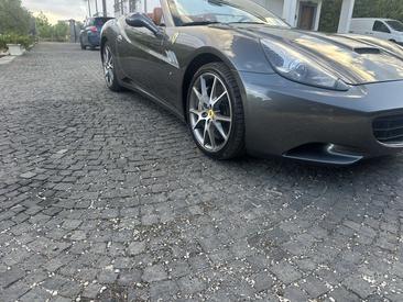 Ferrari California — photo 17