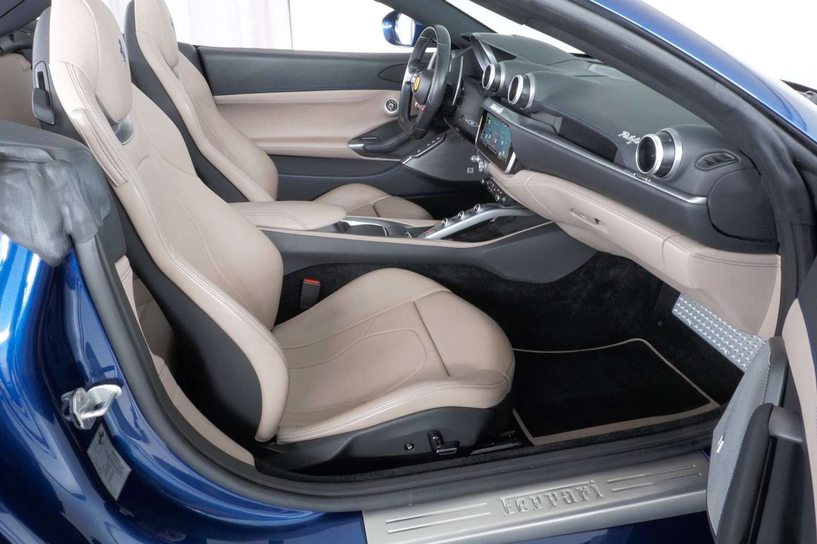 Ferrari Portofino - 2018 - Joinsteer - #14