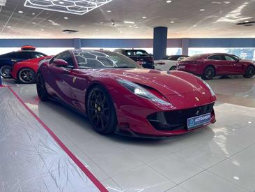 Ferrari 812 Superfast — photo 3