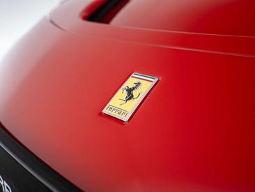 Ferrari SF90 Stradale — photo 12