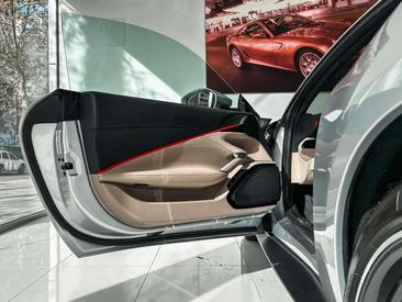 Ferrari Roma — photo 8