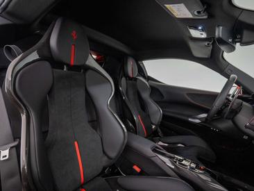 Ferrari SF90 Stradale — photo 17