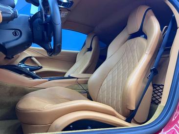Ferrari 812 Superfast — photo 11
