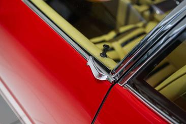 Ferrari Daytona — photo 28