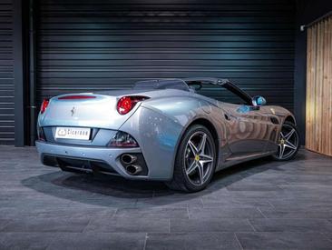 Ferrari California — photo 7