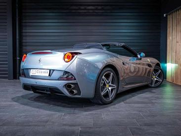 Ferrari California — photo 8