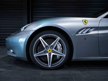 Ferrari California — photo 11