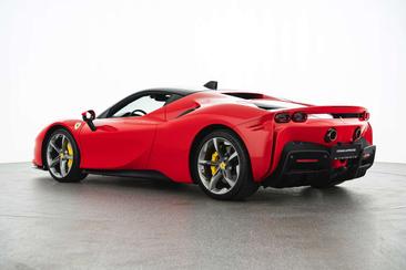 Ferrari SF90 Stradale — photo 6