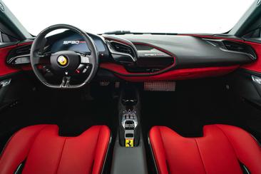 Ferrari SF90 Stradale — photo 9
