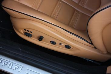 Ferrari California — photo 8