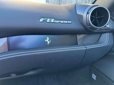 Ferrari F8 Spider — photo 33