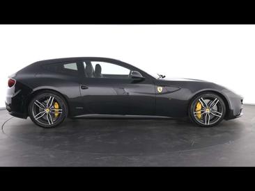 Ferrari FF — photo 5