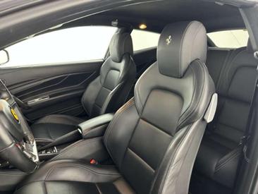 Ferrari FF — photo 6