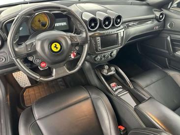Ferrari FF — photo 8