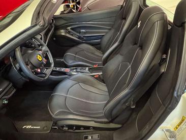 Ferrari F8 Spider — photo 42