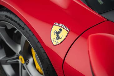 Ferrari SF90 Stradale — photo 25