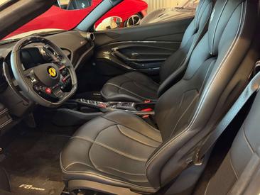 Ferrari F8 Spider — photo 43