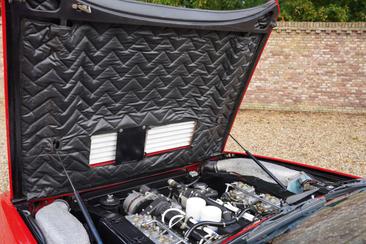 Ferrari 365 GT4 2+2 — photo 15