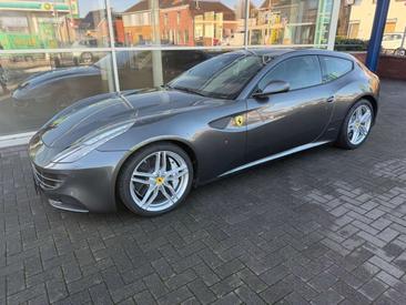 Ferrari FF — photo 5