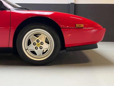 Ferrari Mondial — photo 14