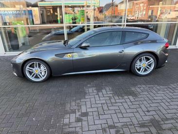 Ferrari FF — photo 7