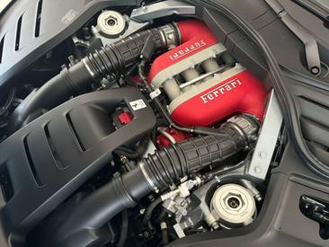 Ferrari Purosangue — photo 25