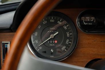 Ferrari 330 GT — photo 18