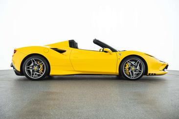 Ferrari F8 Spider — photo 3