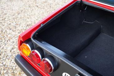 Ferrari 365 GT4 2+2 — photo 31