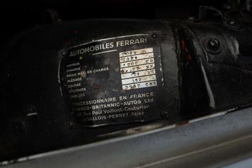 Ferrari 330 GT — photo 24