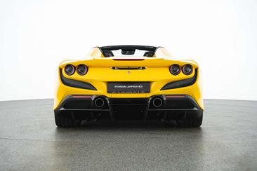 Ferrari F8 Spider — photo 5